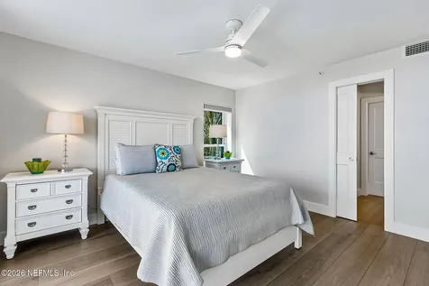 275 1st Street S Jacksonville Beach FL 32250
