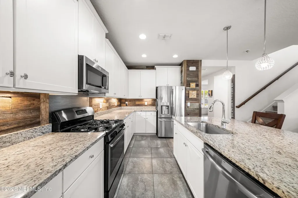 341 Aspen Leaf Drive Jacksonville FL 32081