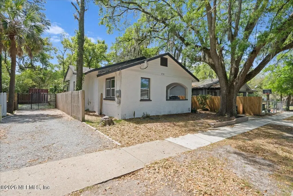 678 Linwood Avenue Jacksonville FL 32206