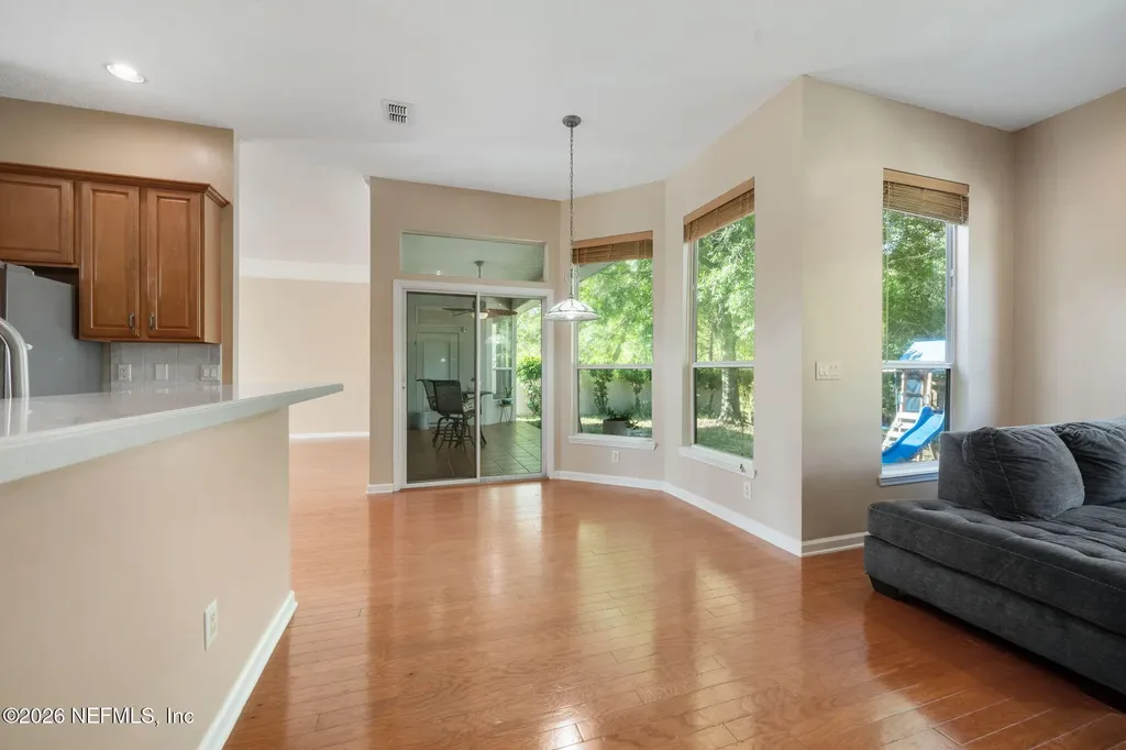 7938 Chase Meadows Drive W Jacksonville FL 32256