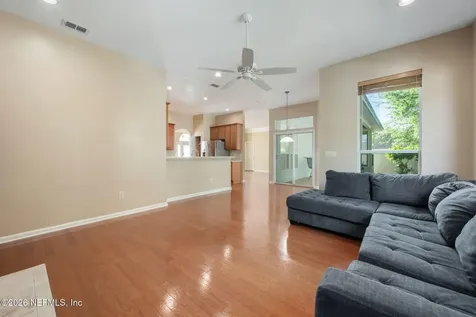 7938 Chase Meadows Drive W Jacksonville FL 32256