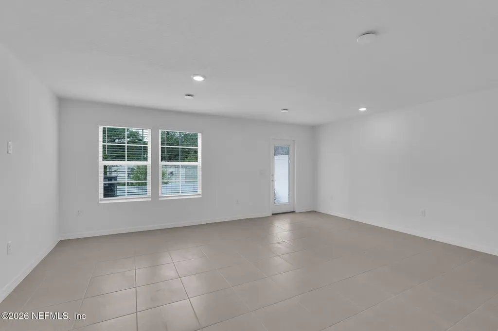10134 Whistling Pne Court Jacksonville FL 32221