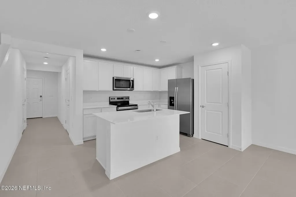 10134 Whistling Pne Court Jacksonville FL 32221
