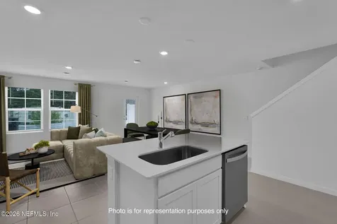 10134 Whistling Pne Court Jacksonville FL 32221