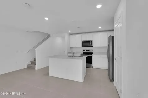 10134 Whistling Pne Court Jacksonville FL 32221