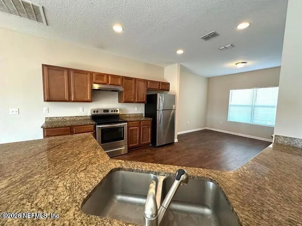 9296 Canary Ivy Lane Jacksonville FL 32219