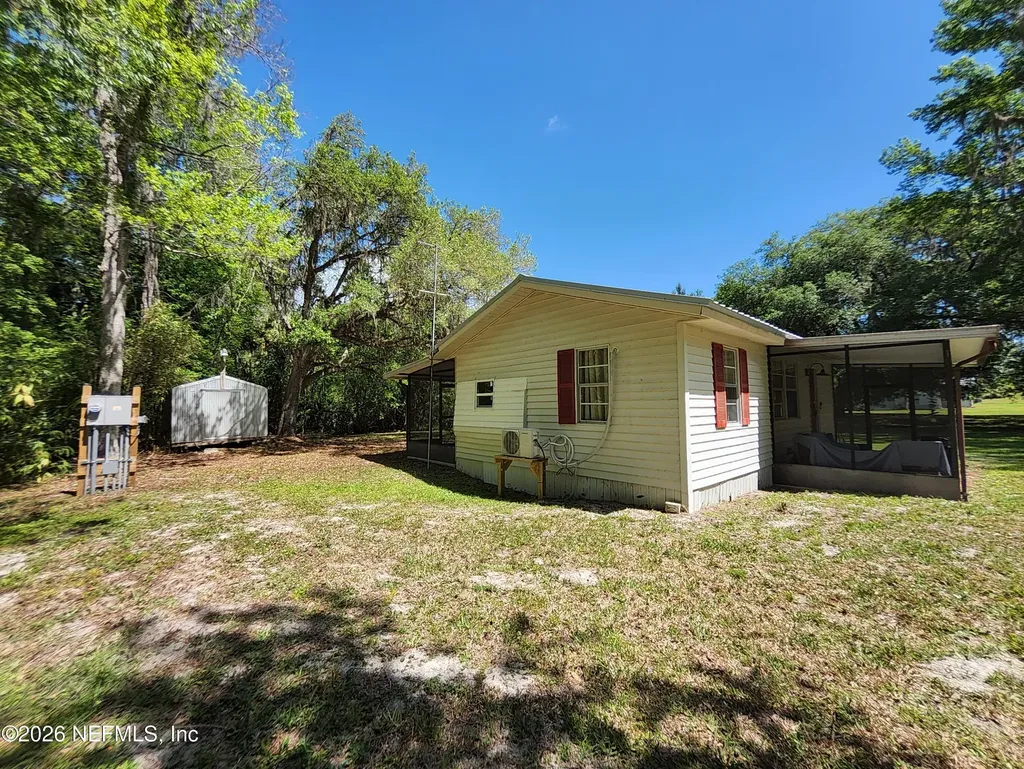 118 N Hubers Fish Camp Road Crescent City FL 32112