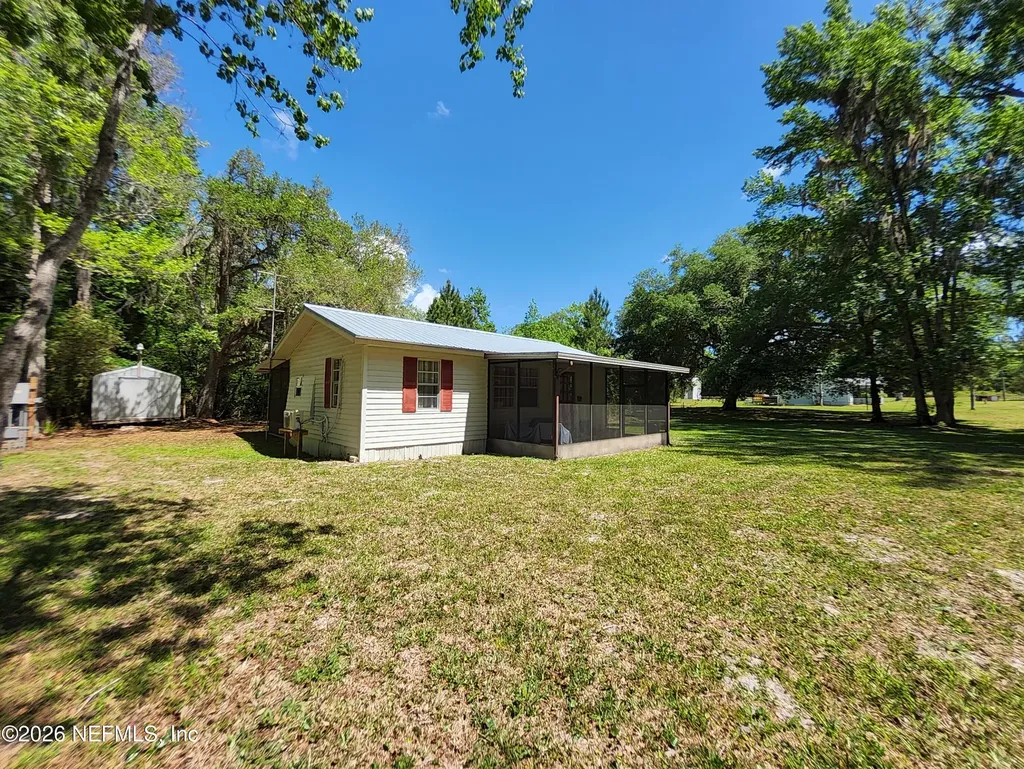 118 N Hubers Fish Camp Road Crescent City FL 32112