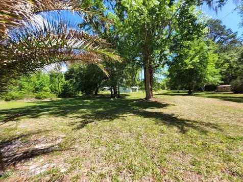 118 N Hubers Fish Camp Road Crescent City FL 32112