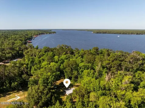 118 N Hubers Fish Camp Road Crescent City FL 32112