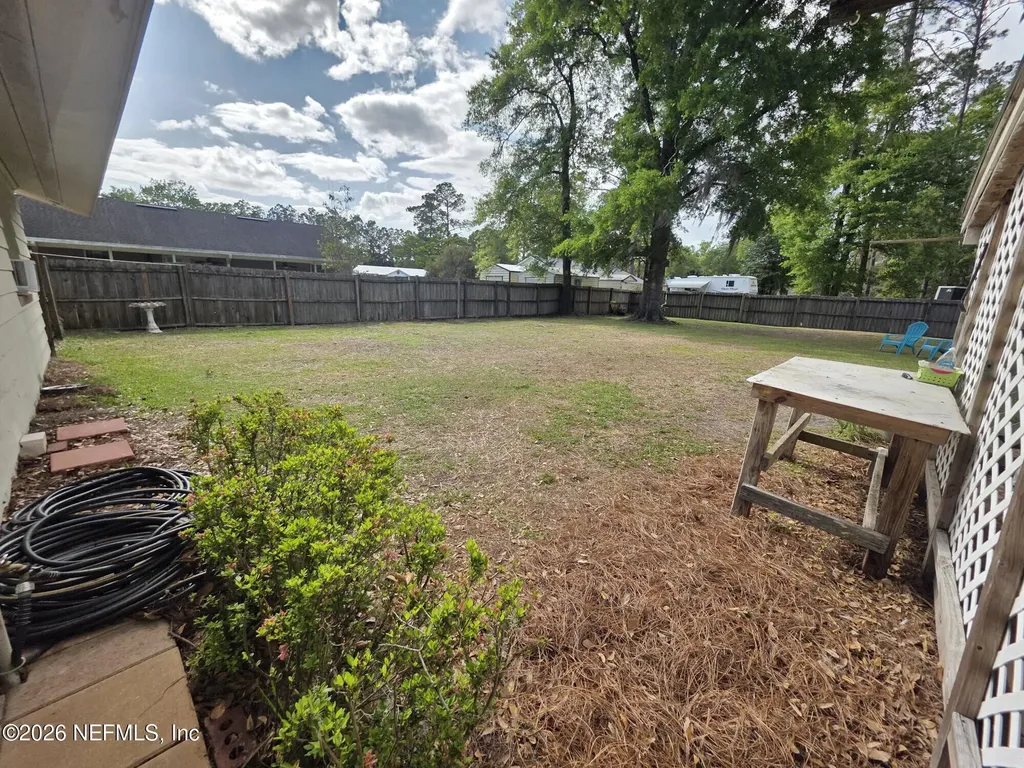 37204 W Third (includes Adjacent Lot) Street Hilliard FL 32046