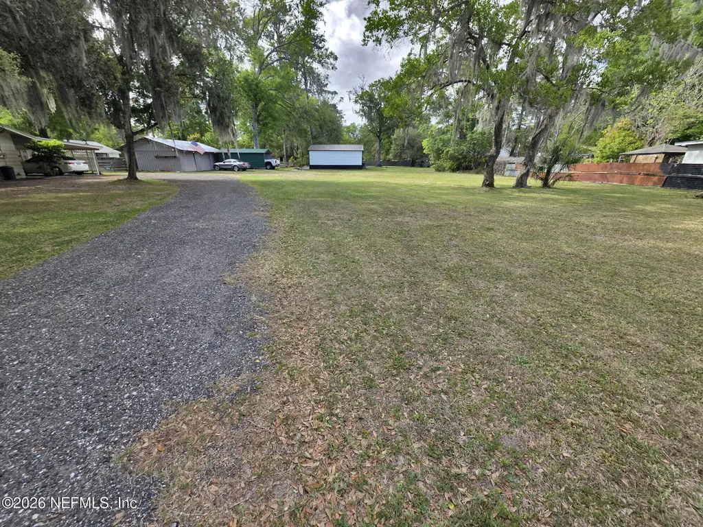 37204 W Third (includes Adjacent Lot) Street Hilliard FL 32046