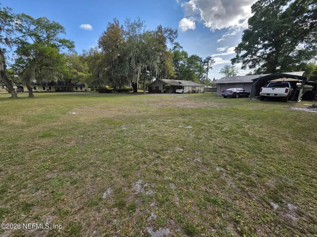 37204 W Third (includes Adjacent Lot) Street Hilliard FL 32046