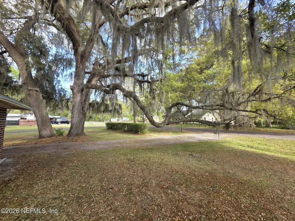 37204 W Third (includes Adjacent Lot) Street Hilliard FL 32046