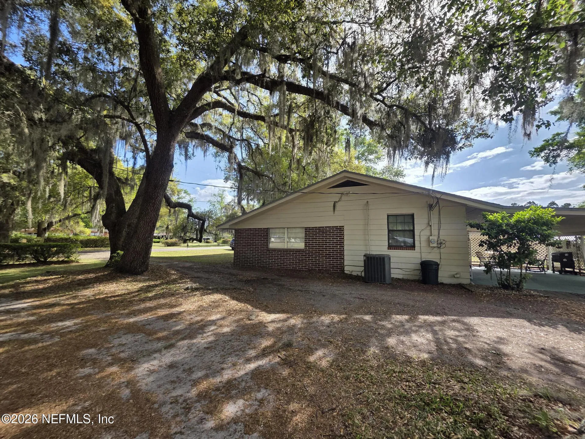37204 W Third (includes Adjacent Lot) Street Hilliard FL 32046