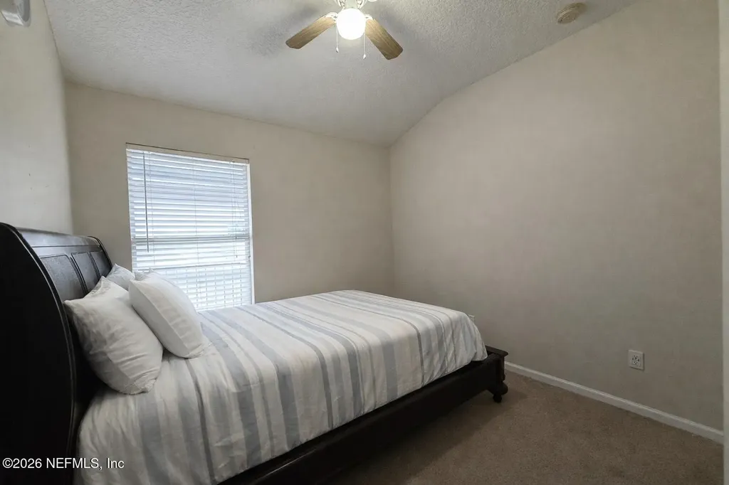 4182 Victoria Lakes Drive W Jacksonville FL 32226