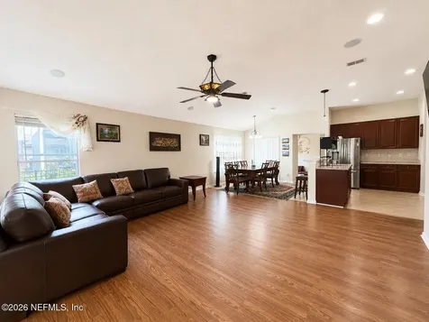 4182 Victoria Lakes Drive W Jacksonville FL 32226