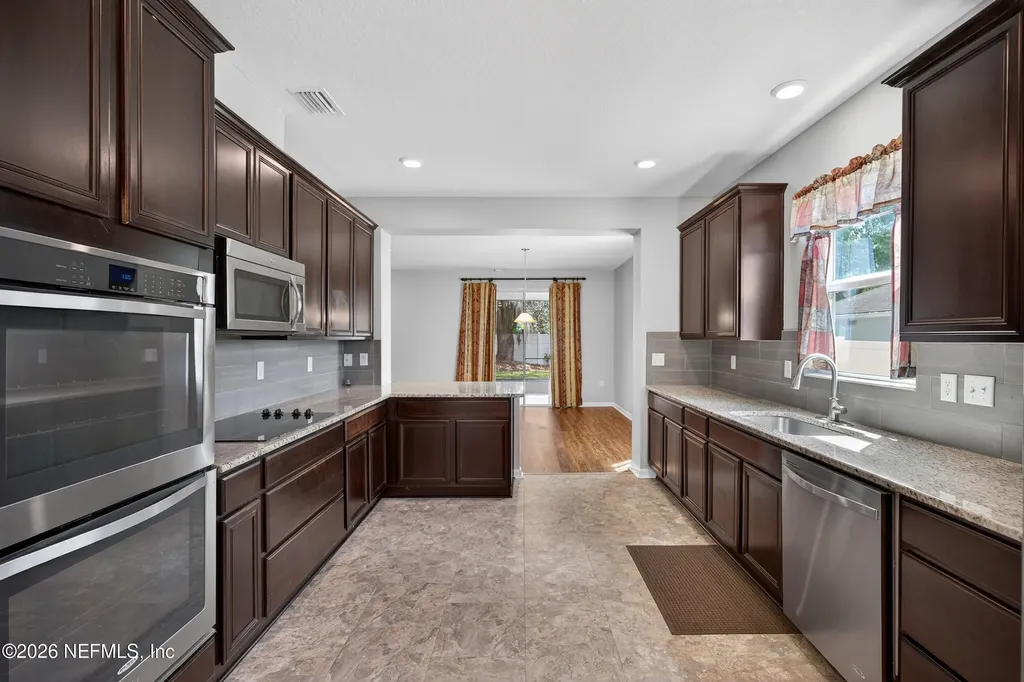 12494 Acosta Oaks Drive Jacksonville FL 32258
