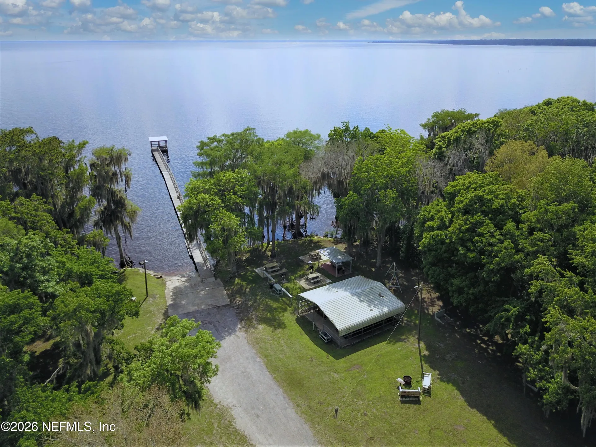140 Hazel Avenue Georgetown FL 32139
