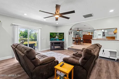 1738 Oak Grove Circle Green Cove Springs FL 32043