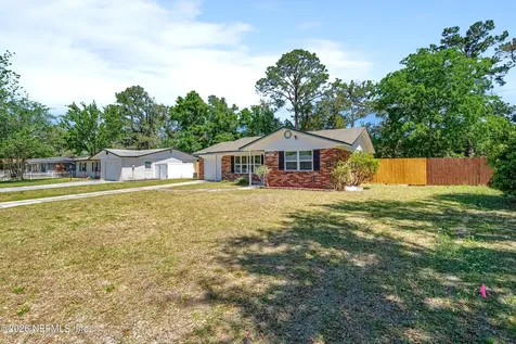 7925 Praver Drive E Jacksonville FL 32217
