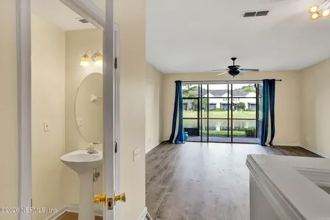7518 Red Crane Lane Jacksonville FL 32256