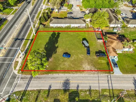 3308 Crill Avenue Palatka FL 32177