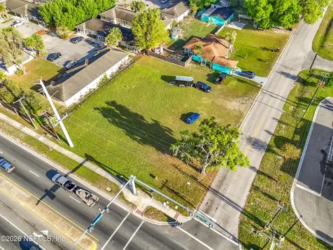 3308 Crill Avenue Palatka FL 32177
