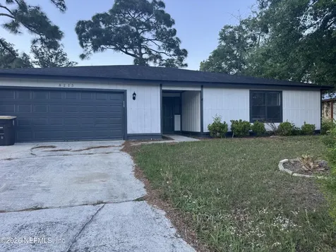 8215 Sailmaker Lane Jacksonville FL 32210