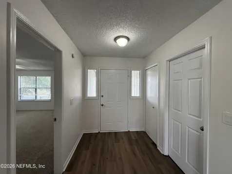8215 Sailmaker Lane Jacksonville FL 32210