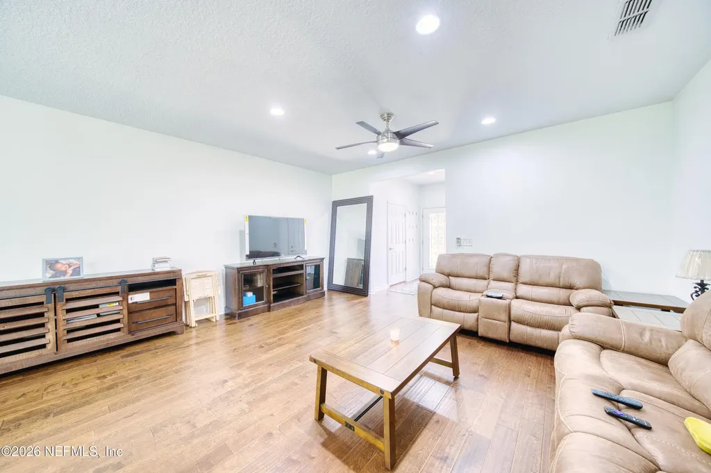 7019 Coldwater Drive Jacksonville FL 32258