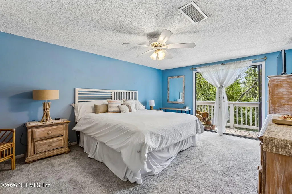 8702 Como Lake Drive Jacksonville FL 32256