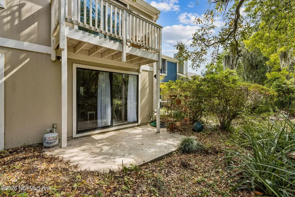 8702 Como Lake Drive Jacksonville FL 32256