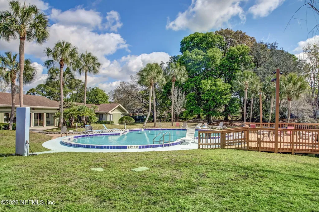 8702 Como Lake Drive Jacksonville FL 32256