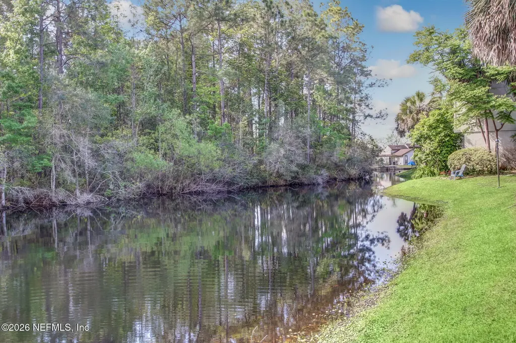 8702 Como Lake Drive Jacksonville FL 32256
