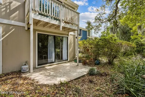 8702 Como Lake Drive Jacksonville FL 32256