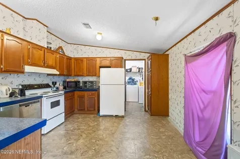 671 Cousintown Road Interlachen FL 32148