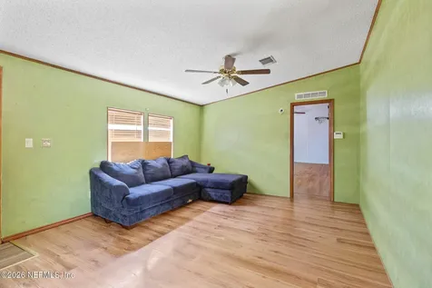 671 Cousintown Road Interlachen FL 32148