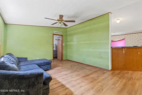 671 Cousintown Road Interlachen FL 32148