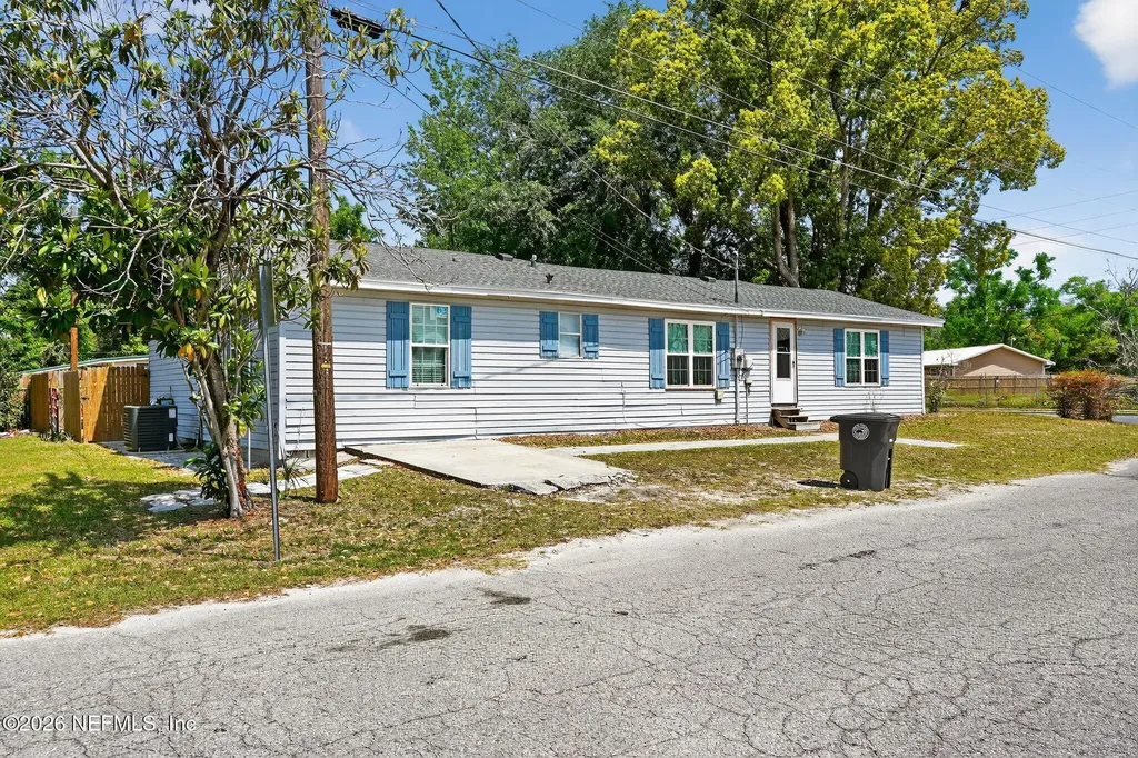 728 Walker Avenue SW Live Oak FL 32064