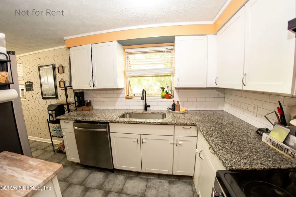 7584 Raborn Lane Jacksonville FL 32210