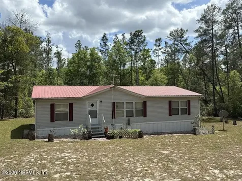 109 Greenwood Road Florahome FL 32140