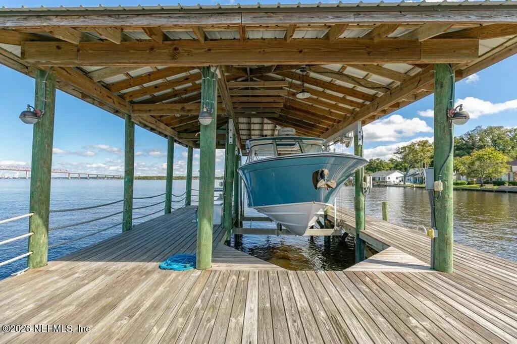4626 River Point Road W Jacksonville FL 32207