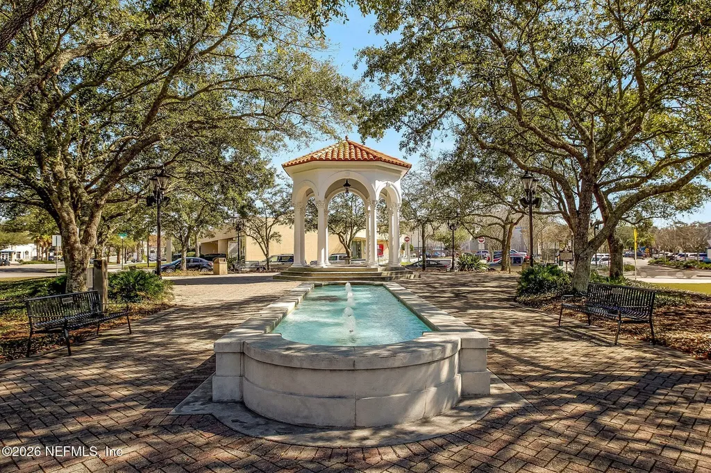 4626 River Point Road W Jacksonville FL 32207