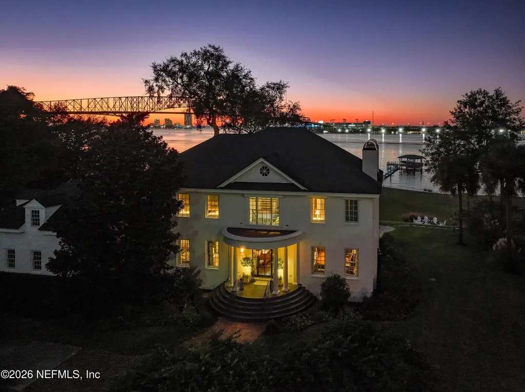 4626 River Point Road W Jacksonville FL 32207