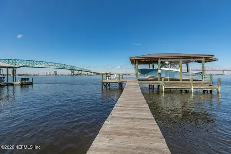 4626 River Point Road W Jacksonville FL 32207