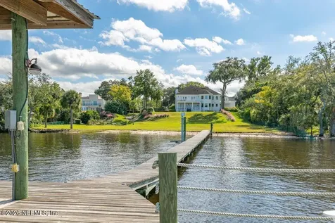 4626 River Point Road W Jacksonville FL 32207