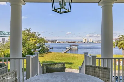 4626 River Point Road W Jacksonville FL 32207