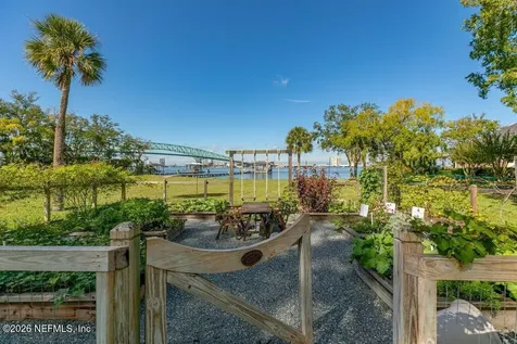 4626 River Point Road W Jacksonville FL 32207