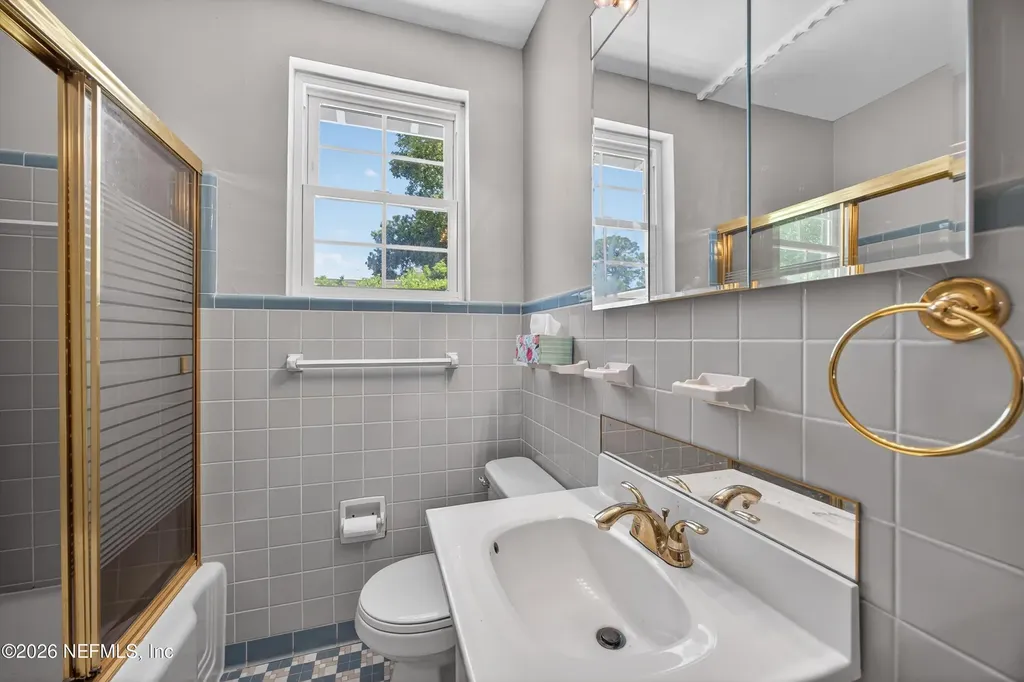 4220 Genoa Avenue Jacksonville FL 32210